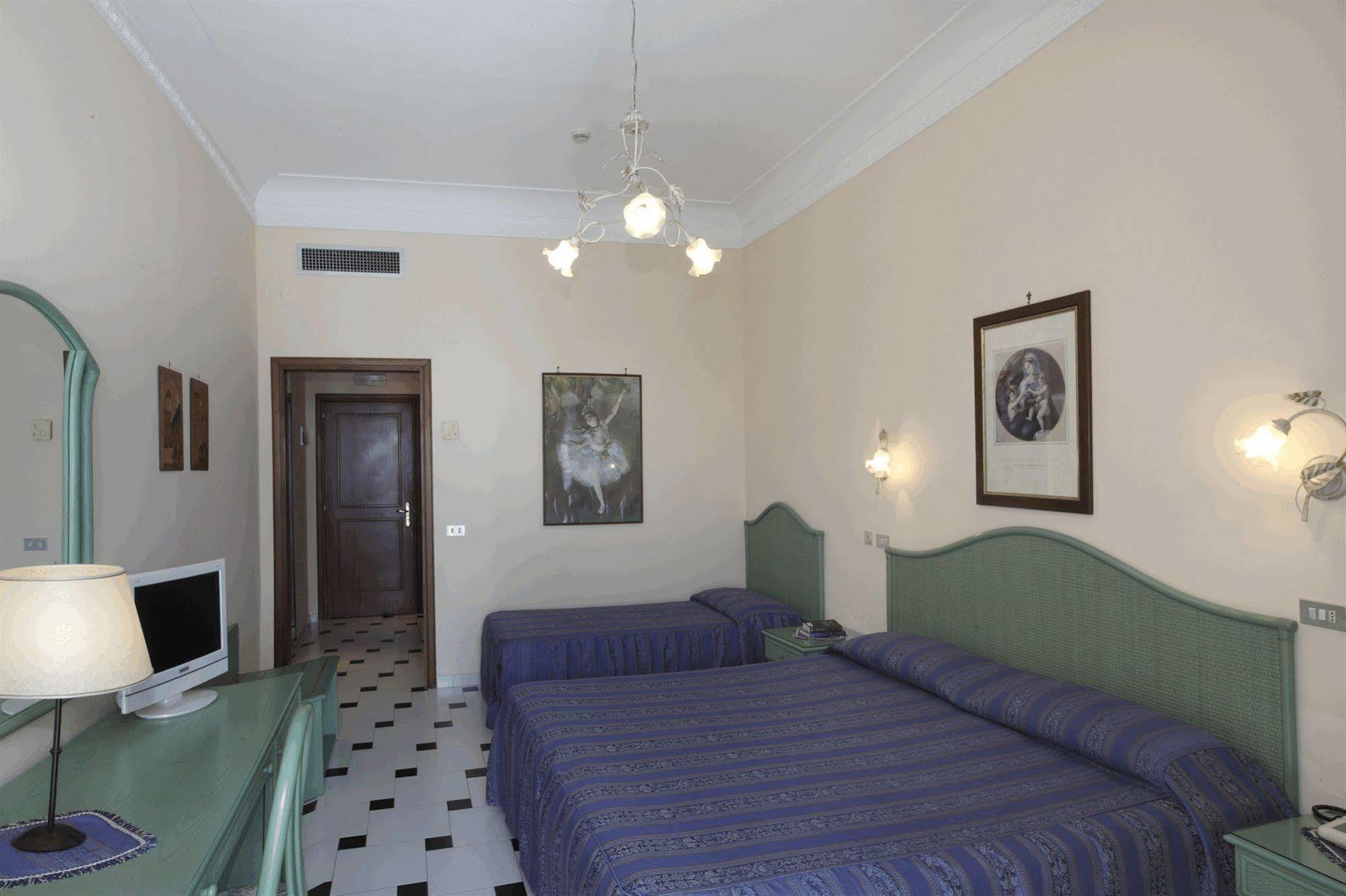 אמאלפי Hotel Il Nido מראה חיצוני תמונה